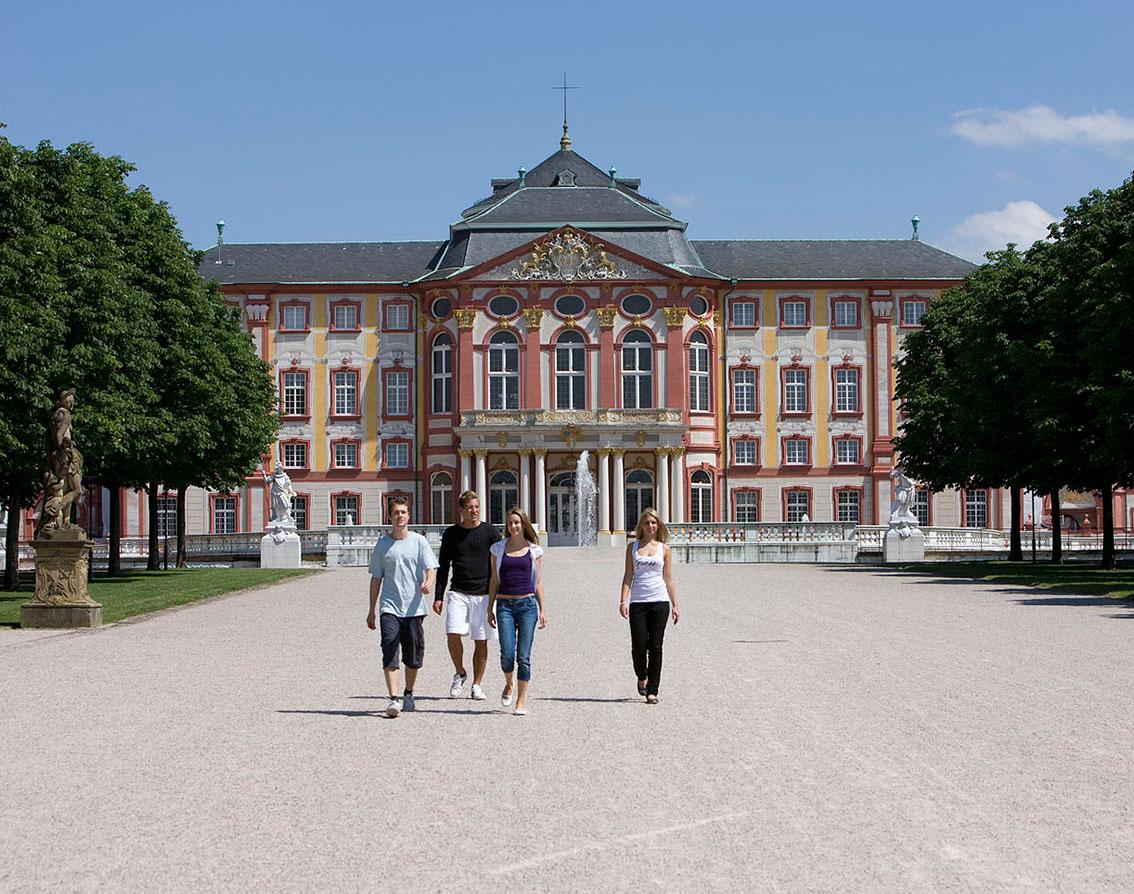 Schloss Bruchsal, Besucher Gartenseite