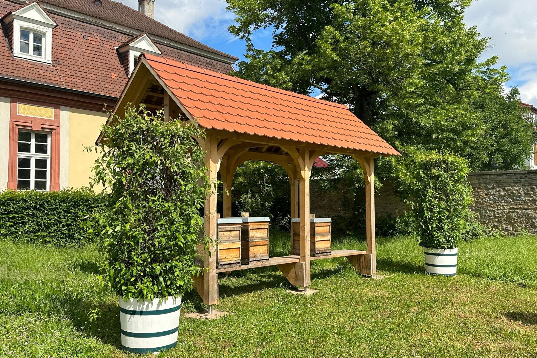 Schloss Bruchsal, Aussen, Bienenhaus