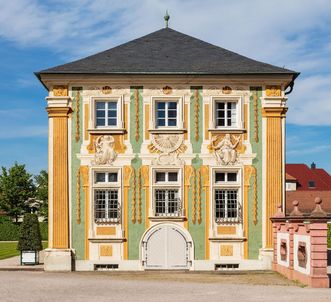 Bruchsal Palace, Illusion painting on the facade of the former Orangery