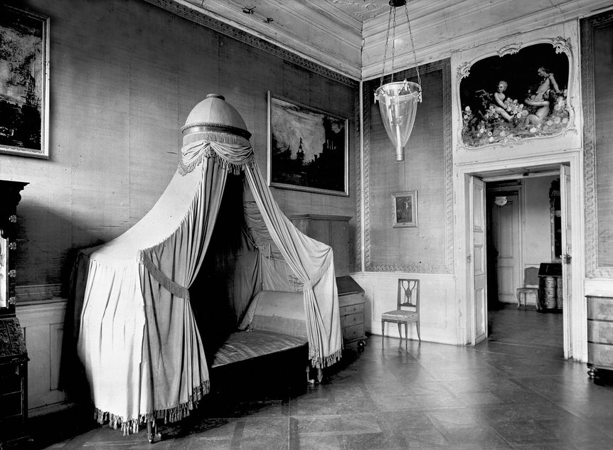 Schloss Bruchsal, Beletage, Appartement Amalie von Baden, Schlafzimmer, Aufnahme vor 1945