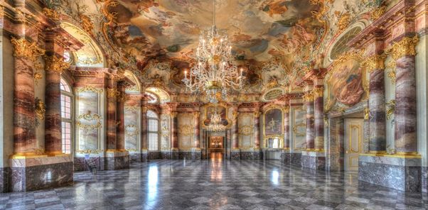 Schloss Bruchsal, Blick in den Marmorsaal