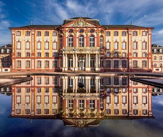 Schloss Bruchsal, Außen, Hauptbau von Westen, Fassade