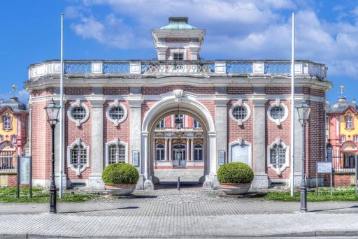 Schloss Bruchsal, Aussen, Torwachtgebäude