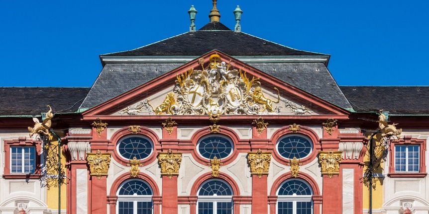Schloss Bruchsal, Außen, Hauptbau von Osten, Fassade
