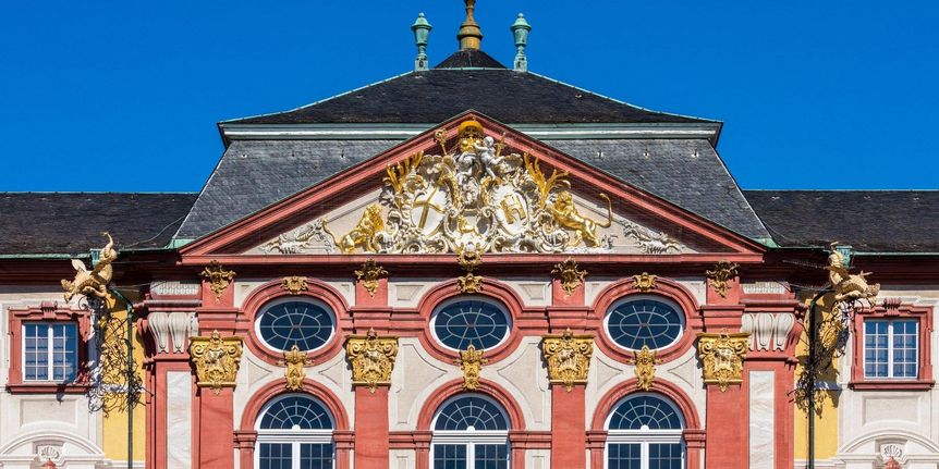 Bruchsal Palace, Gable on the main building